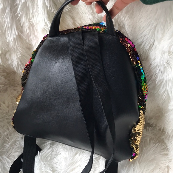 Handmade sequin mini backpack (gold/rainbow) - Picture 3 of 4